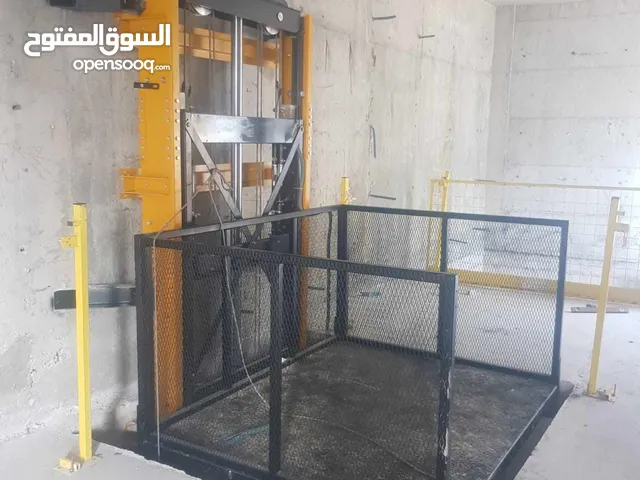 مصاعد صناعيه
