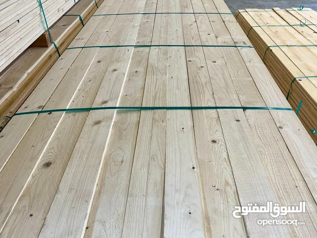 KD Pine خشب ابيض : بلد المنشاء ليتوانيا/بولندا و Spruce خشب سويد