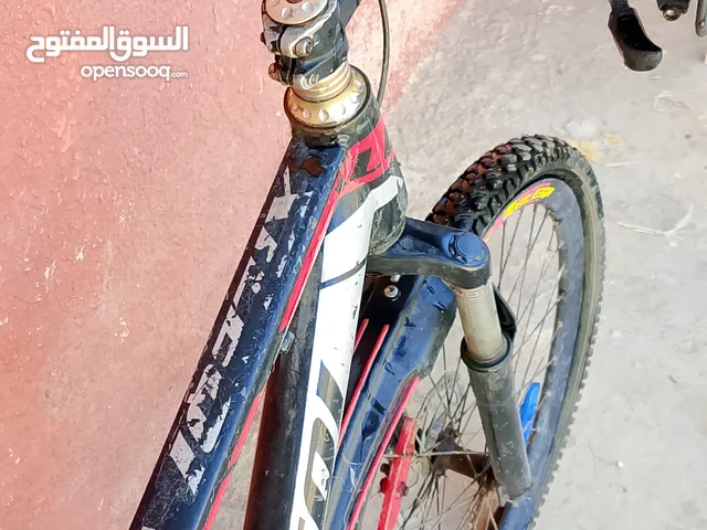 دراجة للبيع نضيفة حجم 26 ربي يبارك