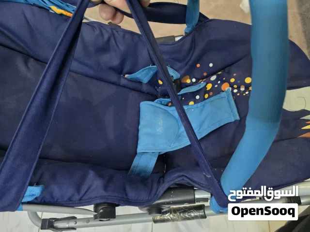 هزاز أطفال Juniors من سنتر بوينت – قابل لتعديل الظهر – نظيف جدًا