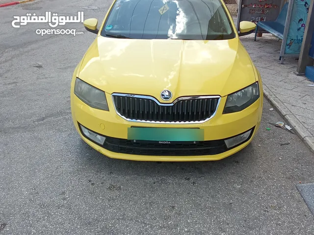 سكودا تكسي البودي للبيع والرقم للإيجار