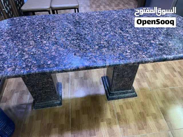 طاوله رخام جديده