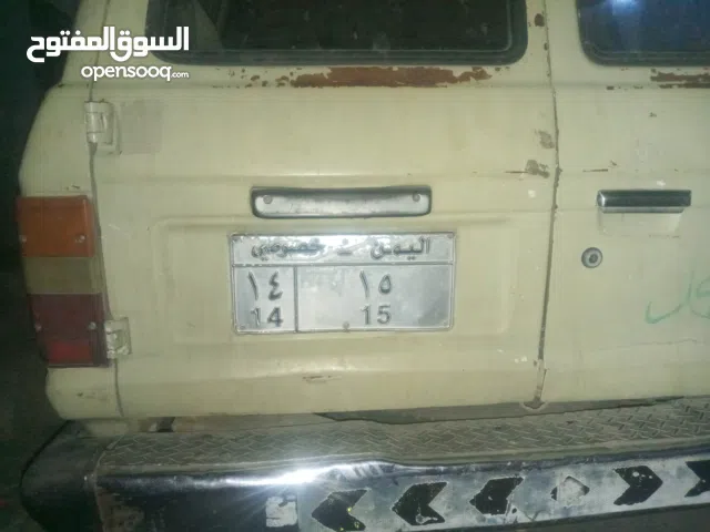 لوحه مميزة للبيع مع السياره