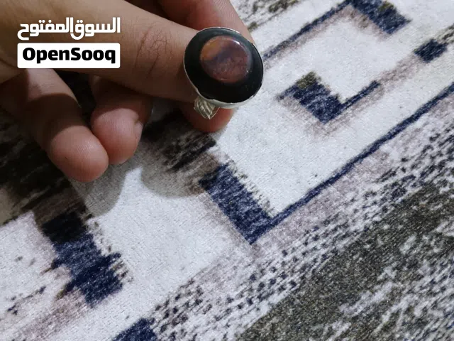 محابس للبيع