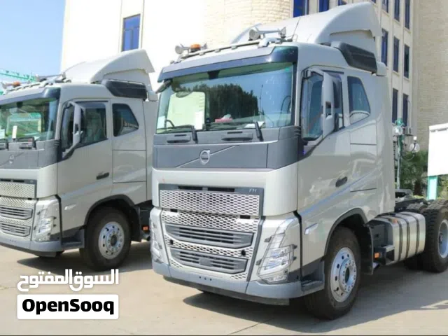 لبيع وشراء الشاحنات والمعدات الثقيله