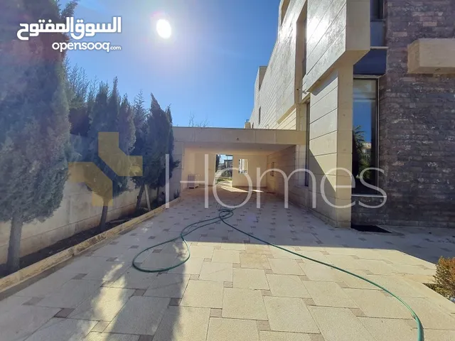775 m2 More than 6 bedrooms Villa for Sale in Amman Khalda
