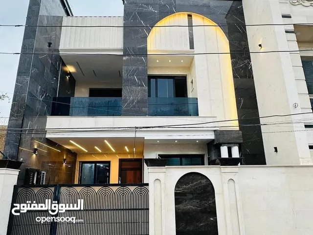 350 m2 More than 6 bedrooms Townhouse for Sale in Baghdad Saidiya