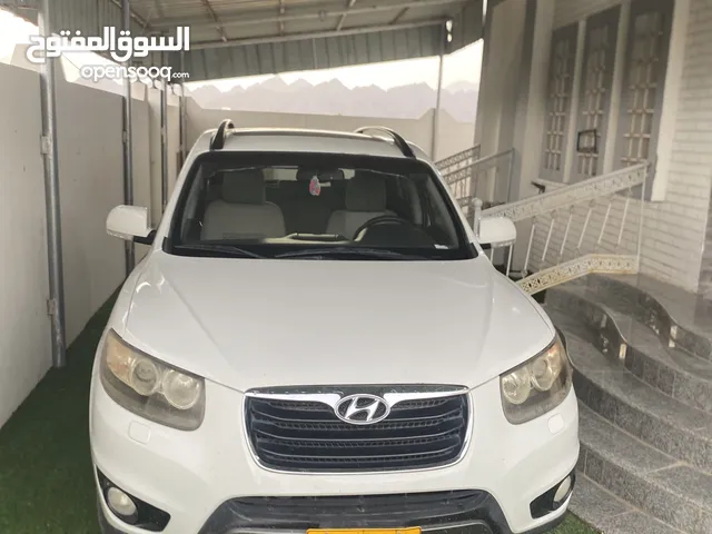 Used Hyundai Santa Fe in Al Dakhiliya