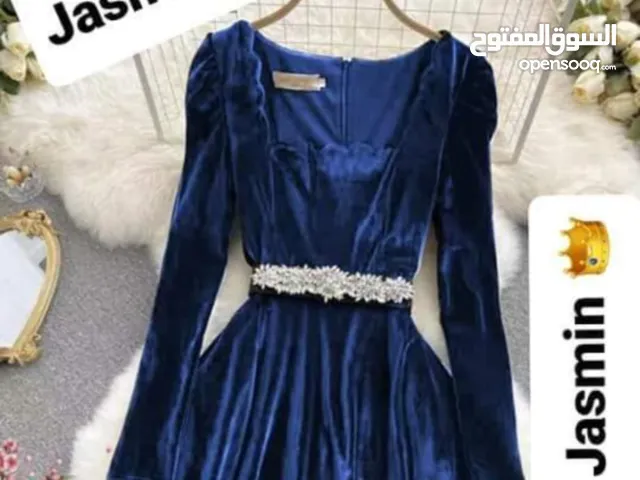 فستان مخمل تقيل اخر قطع42/46 150 واصل القدس والضفه