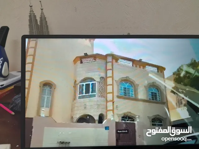 300 m2 More than 6 bedrooms Apartments for Rent in Muscat Al Mawaleh