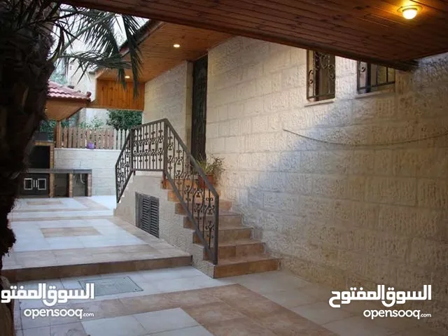 550m2 4 Bedrooms Villa for Sale in Amman Khalda