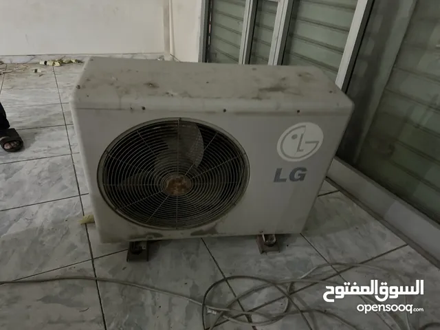 LG 20 - 24 Liters Microwave in Tripoli