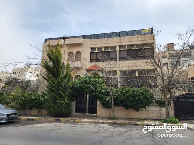 640 m2 More than 6 bedrooms Villa for Sale in Amman Daheit Al Rasheed