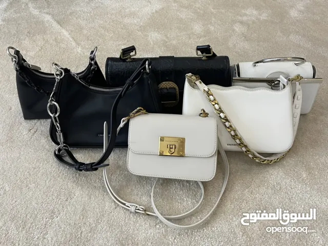 Hand Bags Black for sale in Abu Dhabi