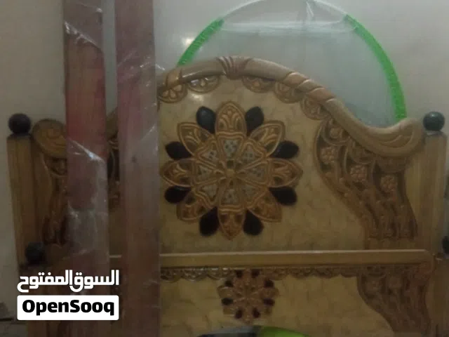سرير خشبي ماليزي