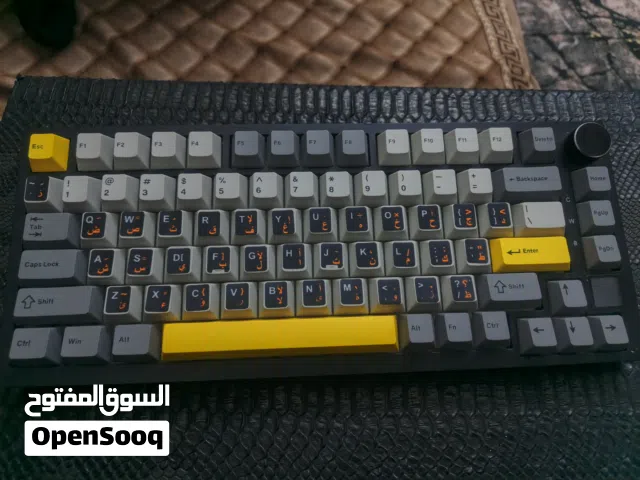 كيبورد ak820pro نضيف 100٪