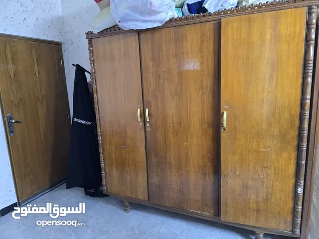 كنتور خشب 3 ابواب مع زاويه مستعمل