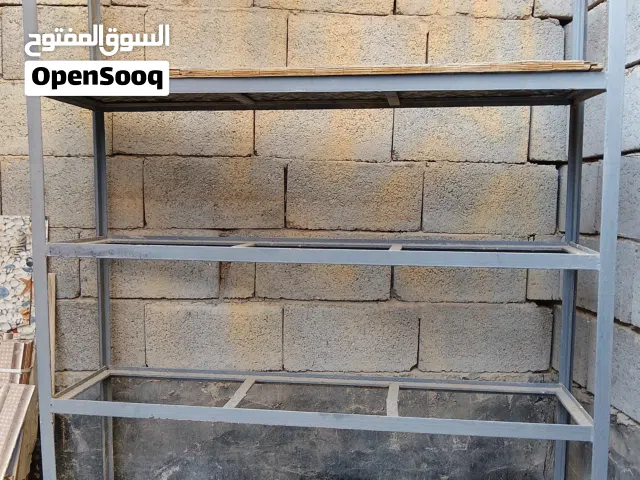 ميز رفوف حديد