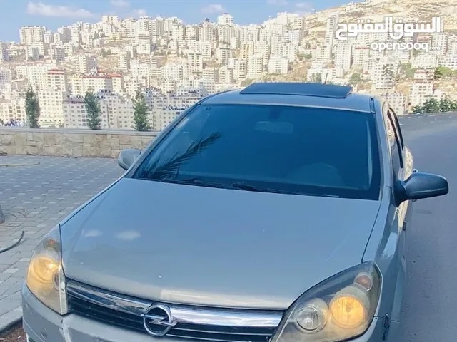 اوبل استرا