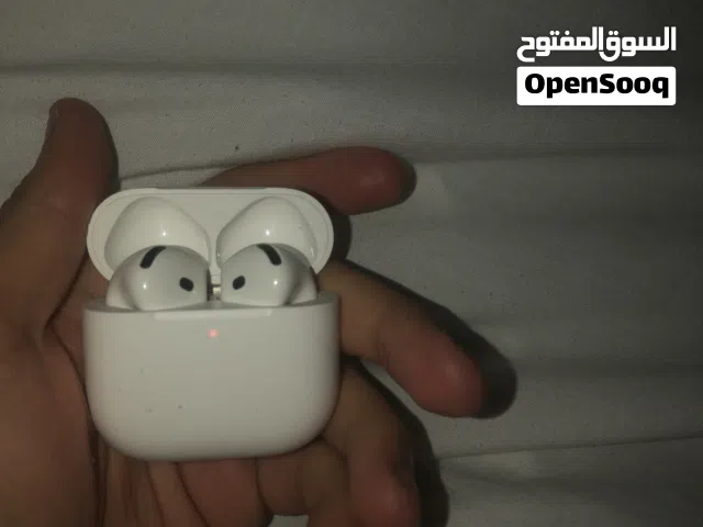 Airpods gen 4 used working perfectly Airpods 4 مستعمله ومافيها شي بحاله يديده ايربودز
