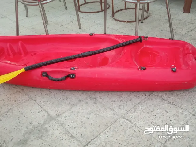 للبيع قارب (كاياك ) مع المجداف ، بحالة ممتازة جدا شبه جديد ، استعمال بسيط .  *السعر : 500 درهم*