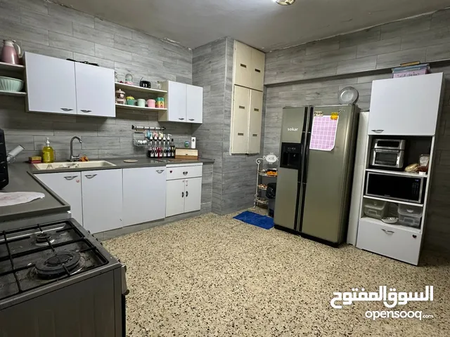 125 m2 3 Bedrooms Apartments for Sale in Nablus Tal St.