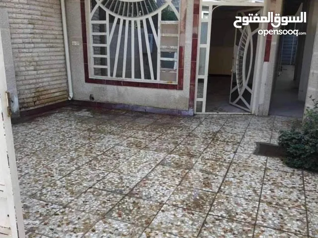 108 m2 3 Bedrooms Townhouse for Sale in Baghdad Ghazaliya