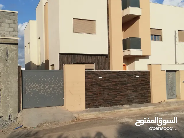 400m2 More than 6 bedrooms Villa for Sale in Tripoli Ain Zara