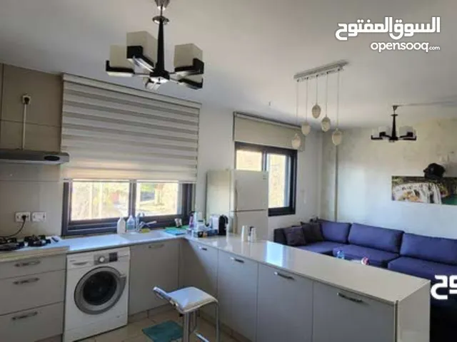 استديو وسط مدينة رام الله للبيع