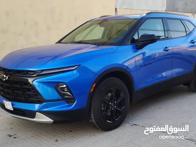 بلايزر 24 زيرو كلين لون بحري بلاك توب