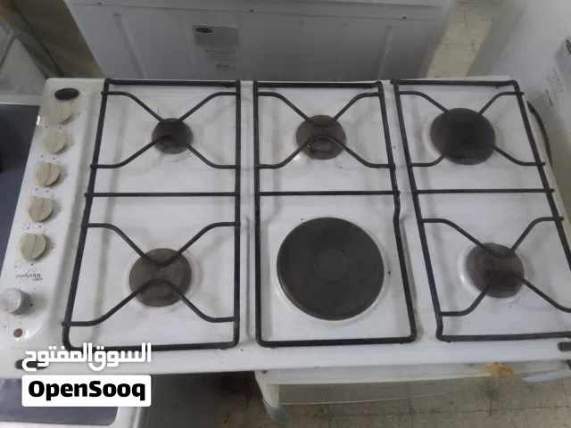 غاز بلت أن ويرلبول 90*60خمس عيون غاز واحدة على كهرباء بسعر 40دينار