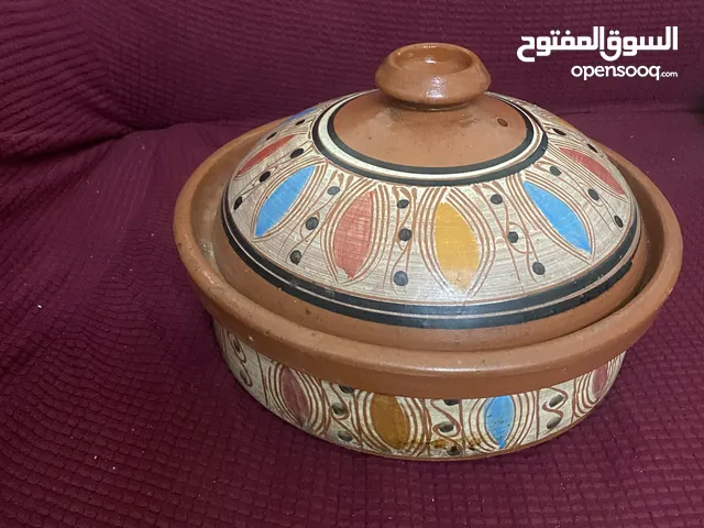 طاجين مغربي كبير من الفخار
