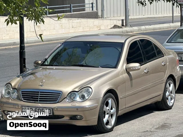2003 مرسيدس بنز الفئة-C C 200