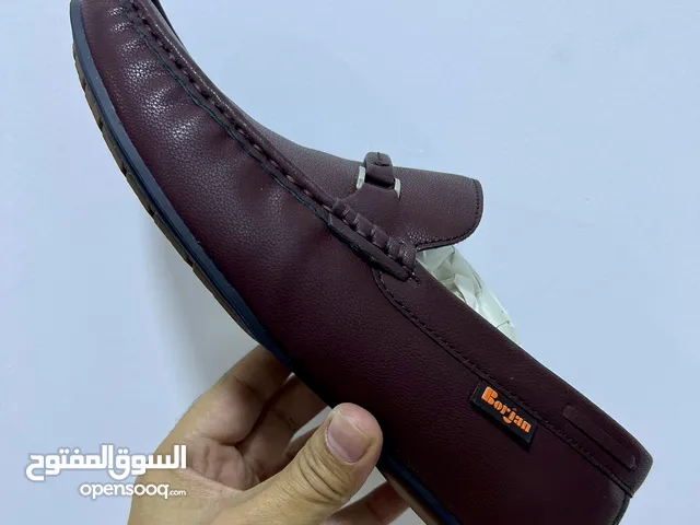 حذاء بورجان باكستاني