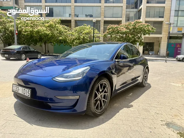 تيسلا 3 لونغ رينج دبل موتور دفع رباعي فحص كامل كلين ممشى قليل تحت كفالة الشركه البيع بدون الرقم