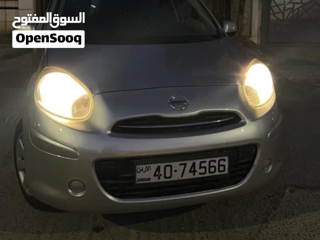 2015 نيسان ميكرا Standard