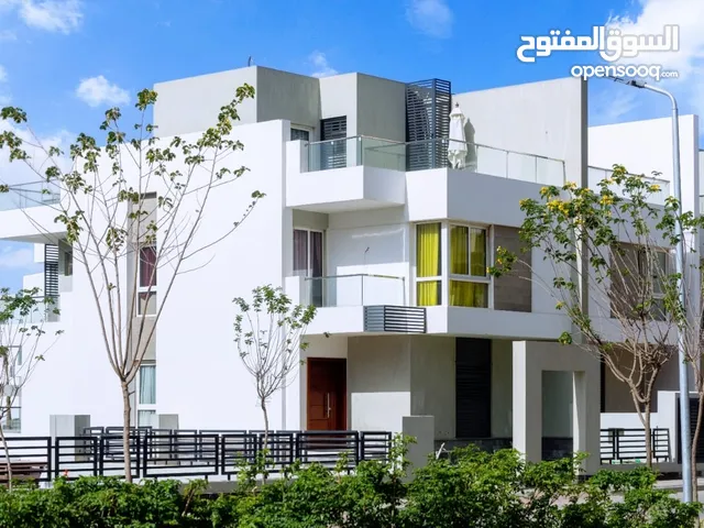 371m2 More than 6 bedrooms Villa for Sale in Cairo New Cairo