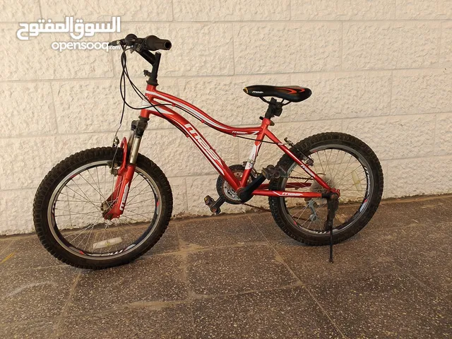 دراجه هوائيه للبيع نوع بريطاني جنط 24 شوف الوصف(قابل للتفاوض)