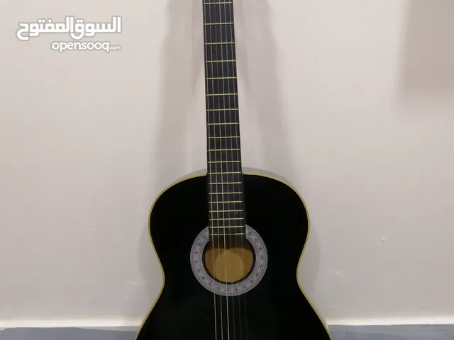 غيتار أسود اللون ماركة هوفمان