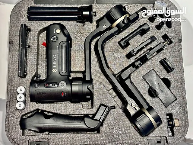 معدات تصوير وعدسات