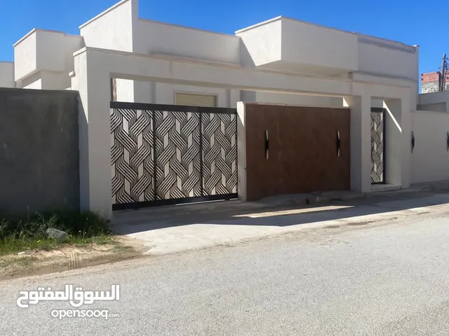 285 m2 4 Bedrooms Villa for Rent in Tripoli Al-Serraj