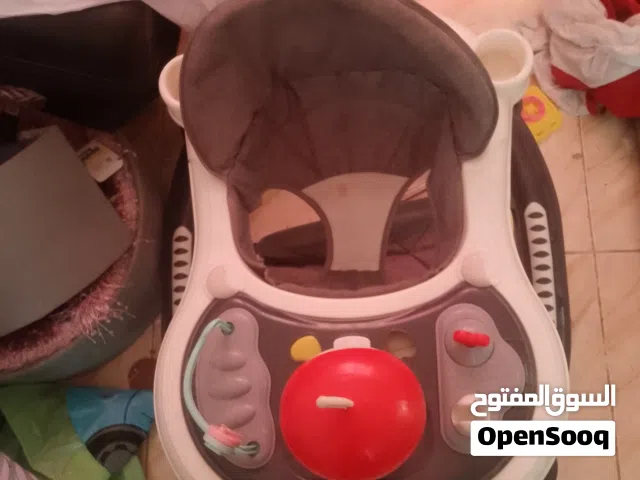 طاولة تلفزيون زجاج + كنبايتين زان + عرباية اطفال