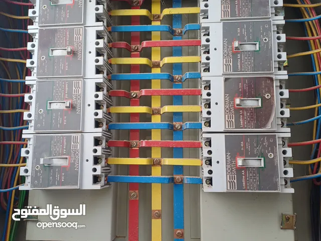 فني كهربائي باكستاني صيانة تركيبات سبوت لايت الثريات تمديد جديد كمرات تلفون انترنت انتركم