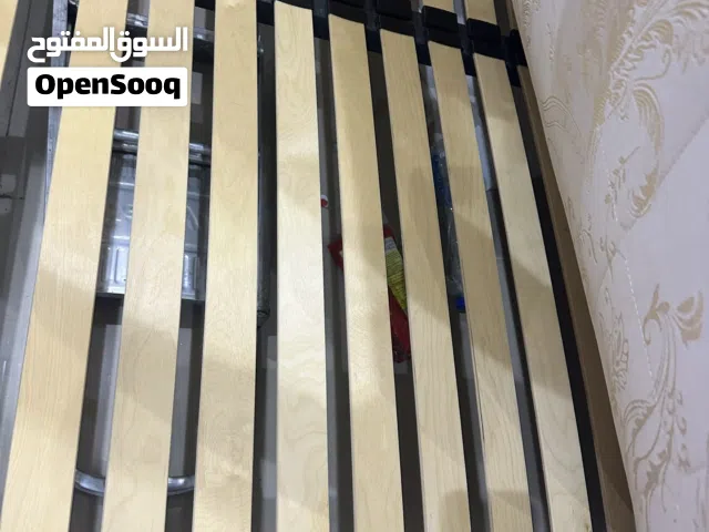 سرير مع ماترس من ايكيا