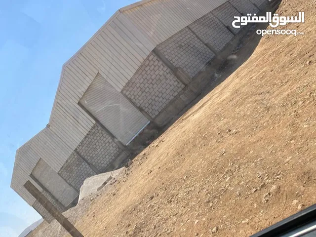 هنجر صناعي للايجار بمساحة 600 متر + قطعة ارض تصنيف صناعي