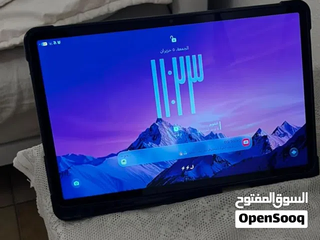 honor pad x9a اخو الجديد نضيف جداا مابي اي ضرر  معه.   1-كفر  2-شاحنه الاصليه  بطاريه قويه