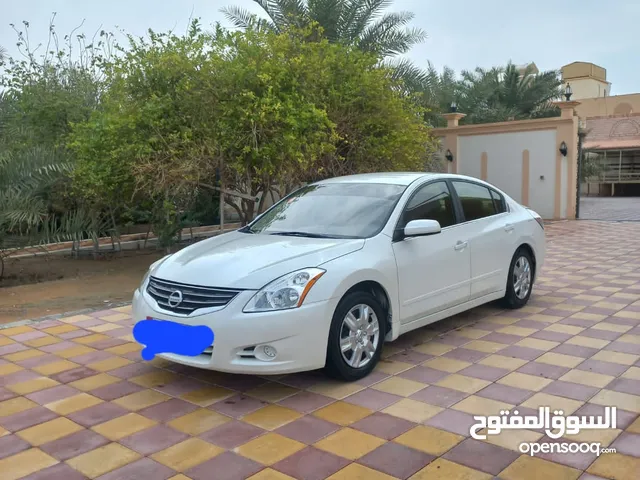 Nissan Altima 2010 in Abu Dhabi