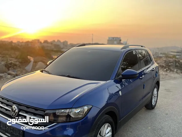 سيارة T كروس