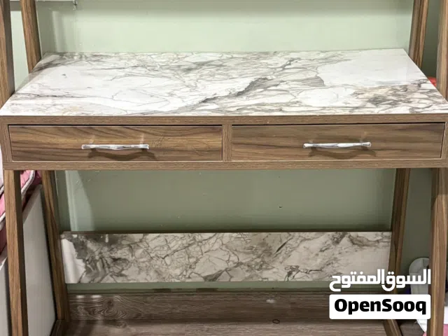 سرير اطفال ومكتبة