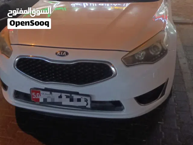 Used Kia Cadenza in Abu Dhabi